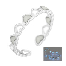 Finger Ring Skin-friendly Rust-proof Alloy Hollow Love Luminous Ring for Girl