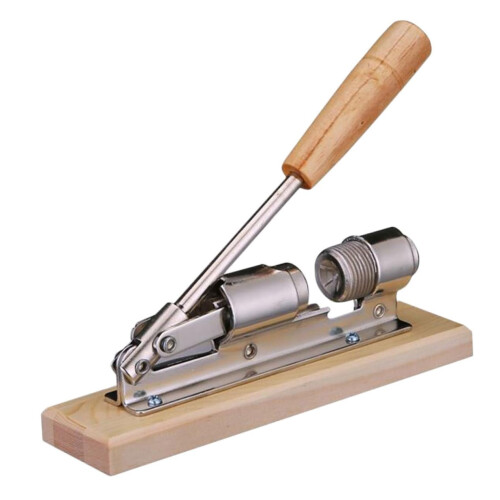 Electric Nutcracker with Ergonomic Grip, Durable Walnut Cracker for Home Use and MultiNut Compatibility