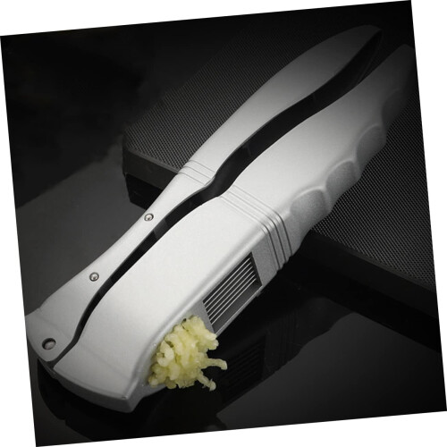 Garlic Press Stainless Steel Manual Crusher for Effortless Mincing Compact Kitchen Essential 2
