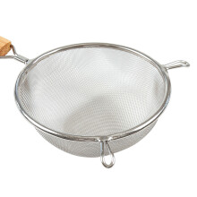 Wire Mesh Strainer For Kitchen Utensil With Wooden Handle 1set