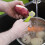 2Pcs Rust-Proof Green Household Lemon Practical Fruit Juicers 7