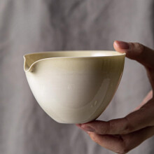 Chinese Gongfu Tea Pitcher 160ml Ceramic Fairness Cup for Elegant Kungfu Tea Ceremony