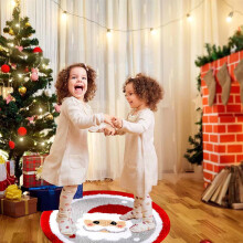 Christmas Round Carpet, Dense Flocking Non-slip Floor Mat with White Ornaments, Holiday Living Room Decoration