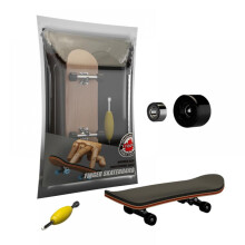 Mini Fingerboard Toy Set - Creative Finger Skateboards for Kids, Party Favors, Fun Fingertip Sports Game
