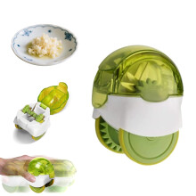 Garlic Chopper and Crusher with Smooth Rolling Cutter, Easy Clean Manual Mincer for Kitchen