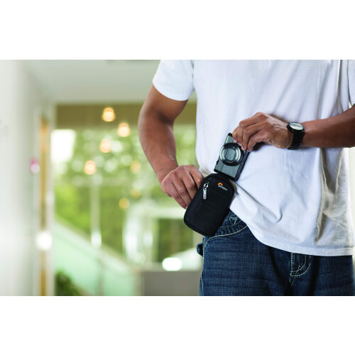Lowepro Lowepro LP37061-0WW Tahoe CS Camera Case, Black, 20 1