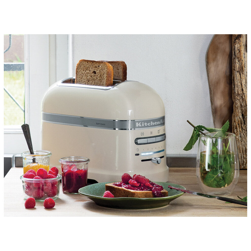 Kitchenaid Artisan 2-Slice Electric Toaster In Almond Cream