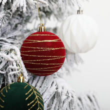 Christmas Ornaments Set 8cm Red and Green Baubles Elegant Holiday Tree Decorations with Hanging Loop