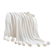 2Pcs White Cotton Blanket Hairball Pattern Lunch Break