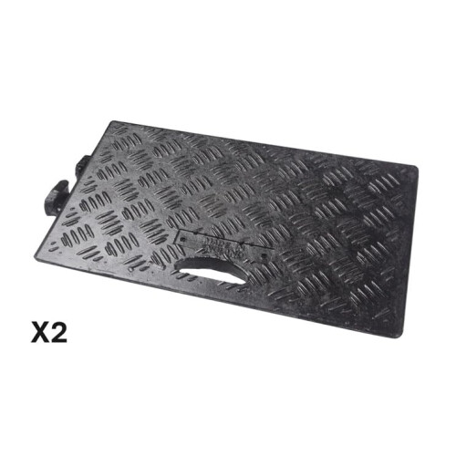 Pack of 2 Black kerb ramps 2