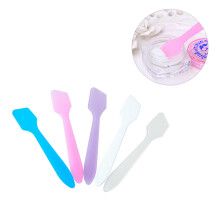 300Pcs Comfortable Grip Makeup Cream Spoons Cosmetic Facial Mask Tools