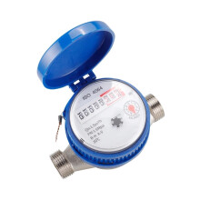 Digital Water Meter with Clear Display and 360 Rotation for Garden and Home Use with Fittings