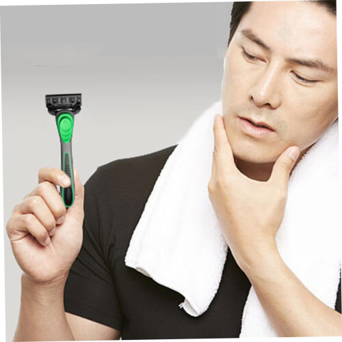 Safety Razor Kit for Men with Ergonomic Rubber Handle, Double Edge Design, 7 Replaceable Blades 1