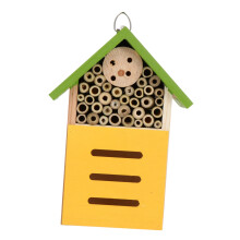 Wooden Ladybug House for Garden, Natural Hut Design Insect Habitat, Rustic Outdoor Decor Shelter