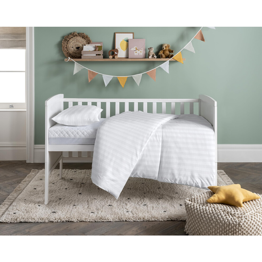 Blissful Dreams Cot Bed 4.5 Tog Duvet & Cot Bed Pillow Set Microfibre & Breathable Hypoallergenic Hollowfibre Filling ? Machine Washable Night Comfort
