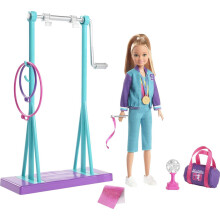 Barbie GBK59 Team Stacie Doll and Gymnastics Playset with Spinning Bar and 7 Themed Accessories, Multicoloured
