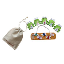 5 Little Speckled Frogs Nursery Rhyme Finger Puppet
