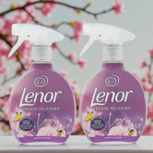 Lenor Crease Releaser Spray Exotic Bloom 500ml – Twin Pack (2 x 500ml)