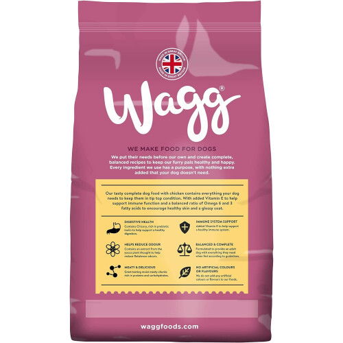 Wagg Wagg Moist Meaty Chunks Chicken 2.5Kg 2