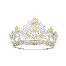 Bridal Tiara Gold Crystal Crown for Wedding Queen Pageant with Elegant Rhinestone Detailing
