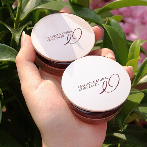 Full Coverage Concealer Long Lasting Wear for Dark Circles with Moisturizing Lightweight Formula 1