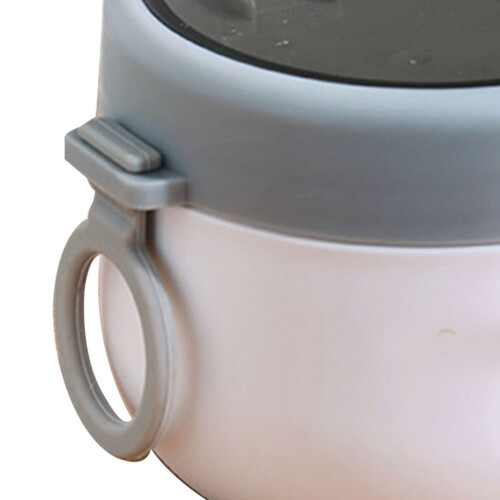 Frühstücksbecher mit Löffel und Deckel Isoliert 2