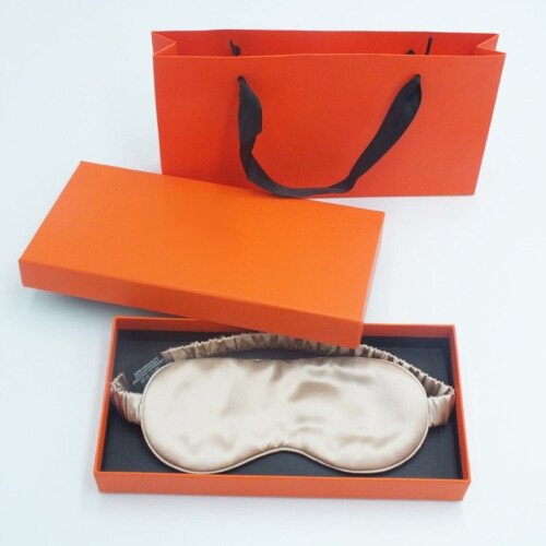 Silk Sleep Mask with Elastic Strap for Effective Light Blocking, Soft TravelFriendly Eye Cover 2