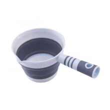 Foldable Long Handle Water Scoop with Large Capacity for Child Bathing and Household Use Gray