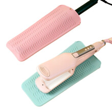 Heat Resistant Silicone Mat for Hair Styling Tools, Non Slip Surface, Travel Friendly, Green