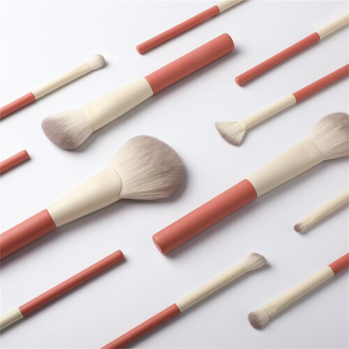 12 Piece Makeup Brush Set with Soft Corn Silk Eyeshadow Brushes for Precise Color Blending 1