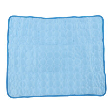 Tapis rafraîchissant pour animaux de compagnie, coussin doux et réutilisable en soie glacée, lavable, avec côté en maille respirante, pour