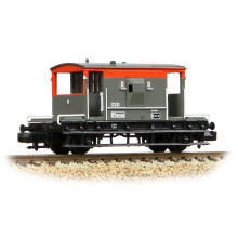 Graham Farish 377-535B BR 20T Brake Van BR Railfreight Red & Grey