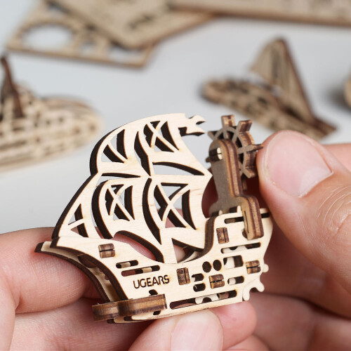 Llavero de madera Ugears U-Fidget - 4 barcos 2
