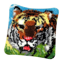 1 Set DIY Latch Hook Kits with Animals Pattern for Cross Stitch Lovers