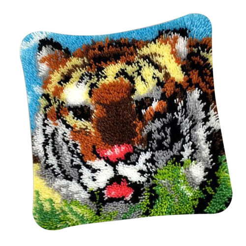 1 Set DIY Latch Hook Kits with Animals Pattern for Cross Stitch Lovers 1