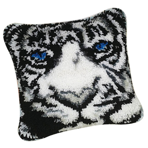 Latch Hook Kits DIY Animal Pattern Pillow Making Package 43x43cm Tiger 1
