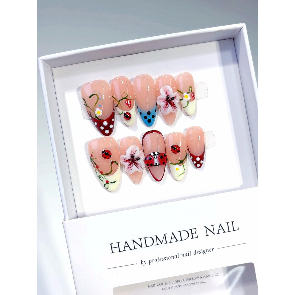 Press On Nails Floral Ladybug Pink Almond Shaped False Nails Set Shimmery Reusable 10pcs
