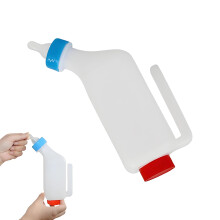 Lamb Feeding Bottle 800ml Capacity with Ergonomic Comfort Grip Goat Milk Feeder for Farm Use