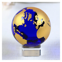 Vintage 5 Inch World Globe with Crystal Base, Clear Labels, Rotating Desk Decor for Home Office