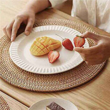 8X Handwoven Rattan Placemats,Round Wicker Table Mats, Natural Woven Placemats for Dinner Table,Heat Resistant Mats