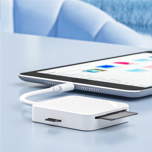 Multi-Function Phone OTG 4 in 1 Card Reader Type-C USB  Media M2  SM XD Memory Cards Reader Read Simultaneously