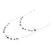 Temporärer Zahnschmuck mit Drähten, Brackets und Kieferorthopädischen Ligaturbändern, Übungsutensilien für Zahnmedizinstudenten