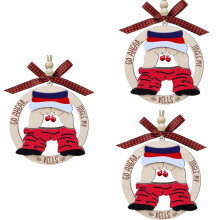Austausch Von Lustigen Weihnachtsdekorationen. Lustige Dekorationen. Freche, Hässliche Christbaumdekorationen. Hölzerne, Schmutzige