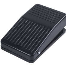 3X AC 250V 10A SPDT NO NC Antiderapant en Plastique Momentanee de L'Alimentation Pedale Commutateur Noir