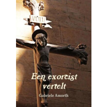 Een exorcist vertelt by Gabriele Amorth Paperback Book