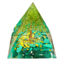 Cristaux de 50 mm Orgone Pyramide Générateur D'Énergie Péridot Naturel Reiki Chakra Méditation S1