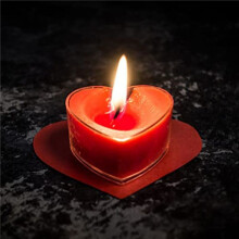 120PCS Heart Shaped Tea Light Candle Cups with Wicks Clear Love Heart Candle Wax Tins Jars Cases for DIY Candle Making