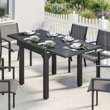 Outsunny Expandable Patio Table for 4-6 People with Slatted Top, Black