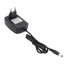 Universeller 5V 3A Netzadapter 5,5 2,5 mm EU-Stecker