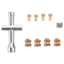 4 StüCk Messing VerläNgert 7Mm Sechskant Rad Naben Kombinierer 4Mm Verbreitert für AXIAL SCX24 90081 1/24 RC Crawler Auto Upgrades Teile